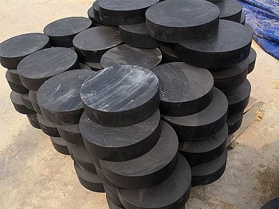 井研县板式橡胶支座由若干层橡胶片与薄钢板经加压硫化